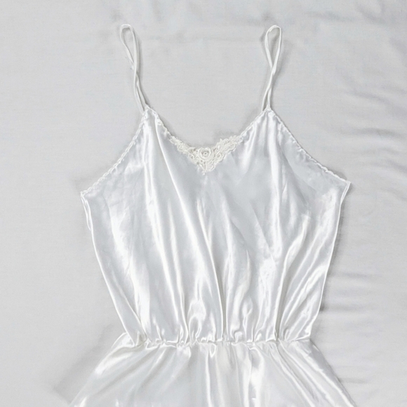 VTG White Lace Trim Satin Teddy Cinch Waist Romper - Picture 2 of 10